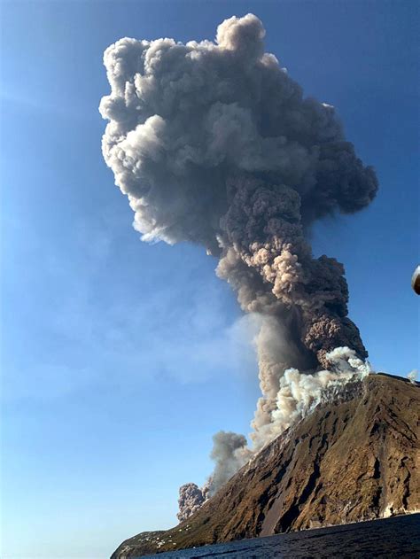 stromboli volcano today.